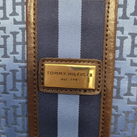Tommy Hilfiger cross body bag blue with brown strap - Picture 4 of 6
